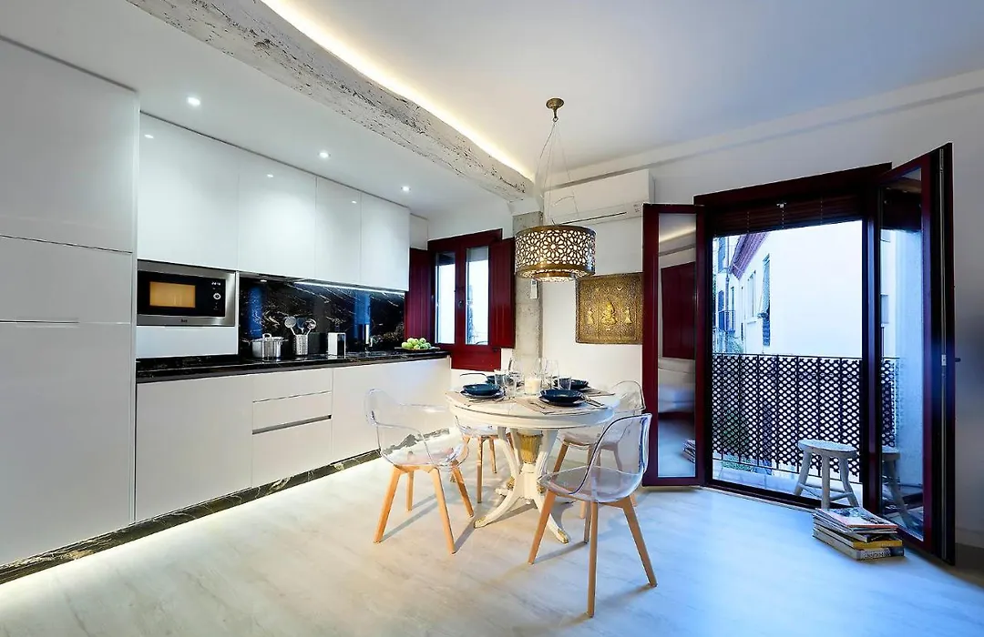 Art Chapiz Apartments-1